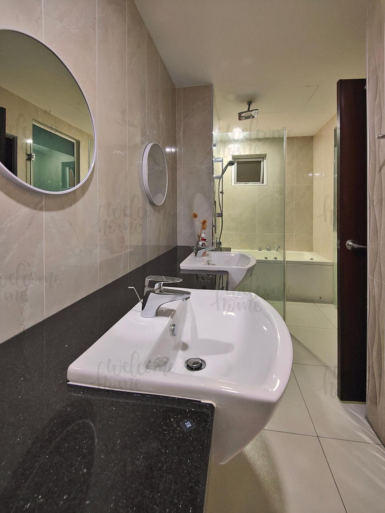 Paragon Residences Straits View By Welcome Apartemen *