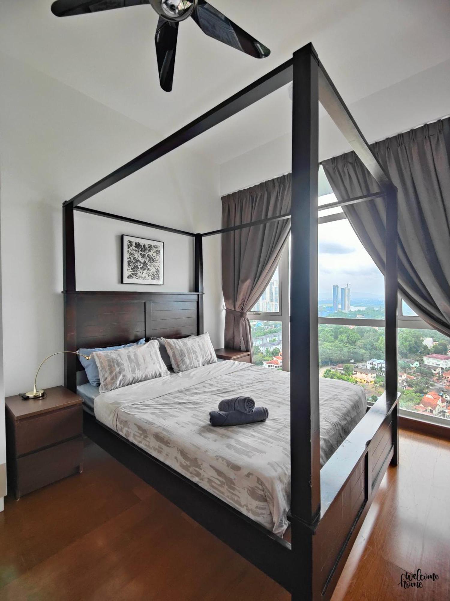 Apartemen Paragon Residences Straits View By Welcome *